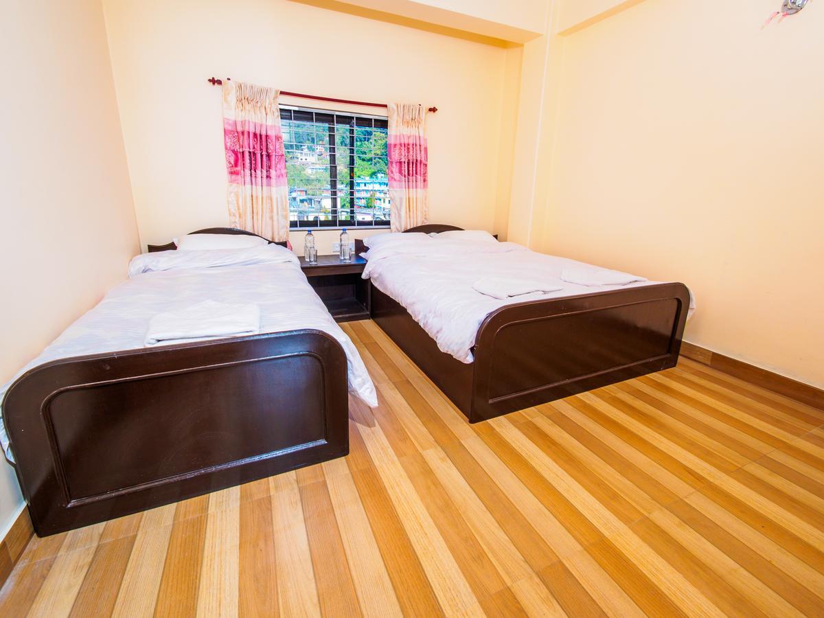 Hotel Sunflower Pokhara Dış mekan fotoğraf