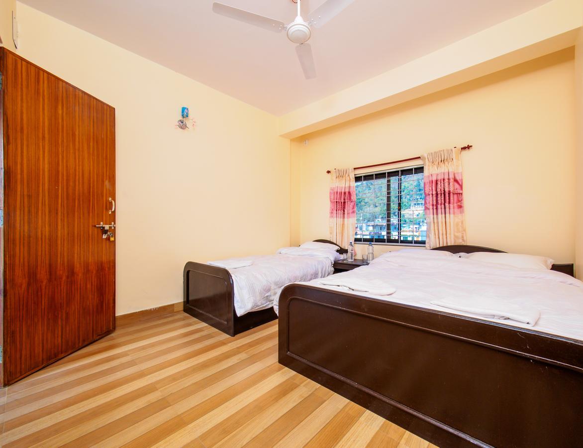 Hotel Sunflower Pokhara Dış mekan fotoğraf