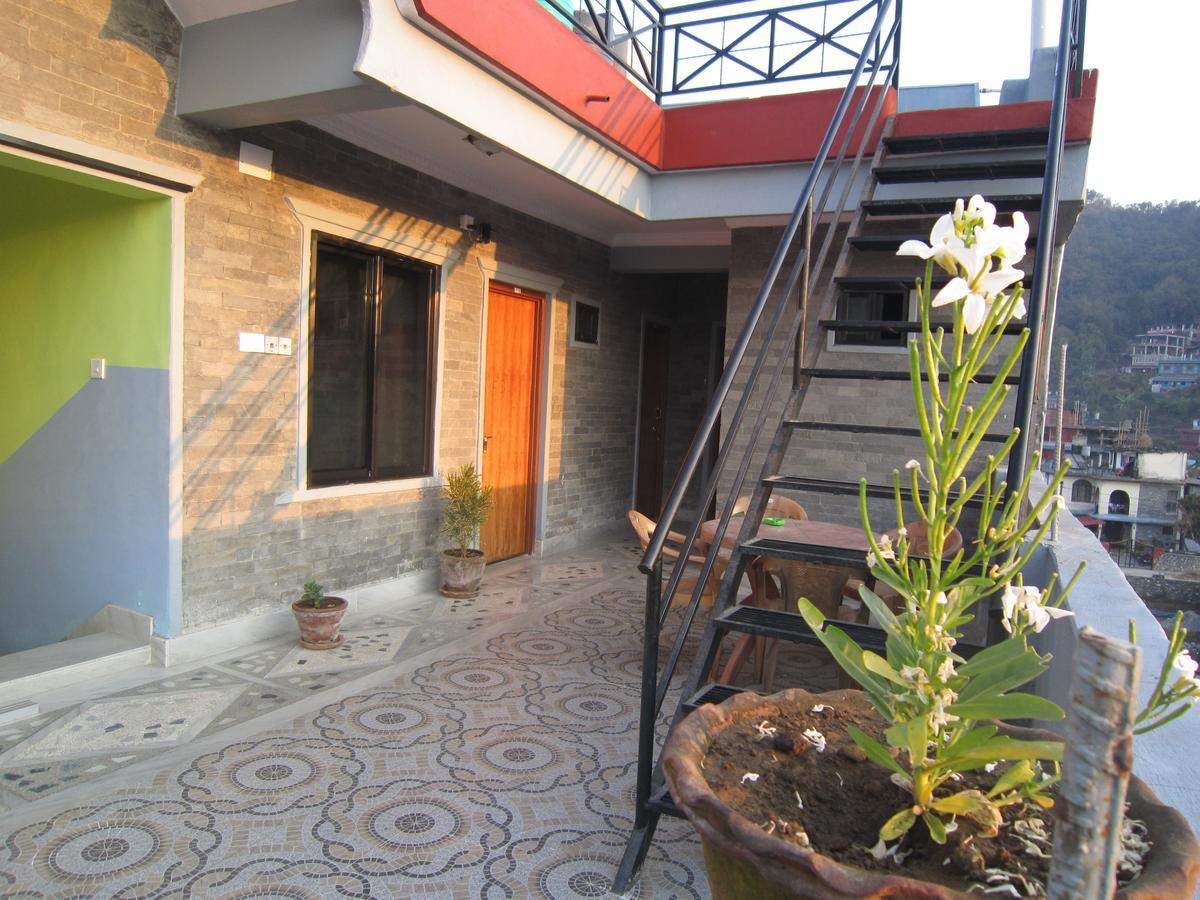 Hotel Sunflower Pokhara Dış mekan fotoğraf