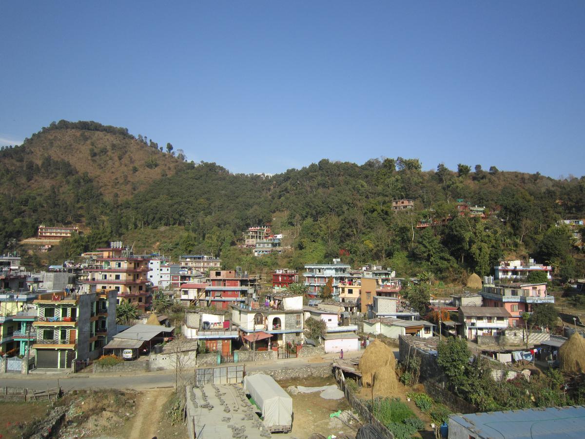 Hotel Sunflower Pokhara Dış mekan fotoğraf