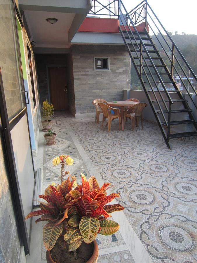 Hotel Sunflower Pokhara Dış mekan fotoğraf